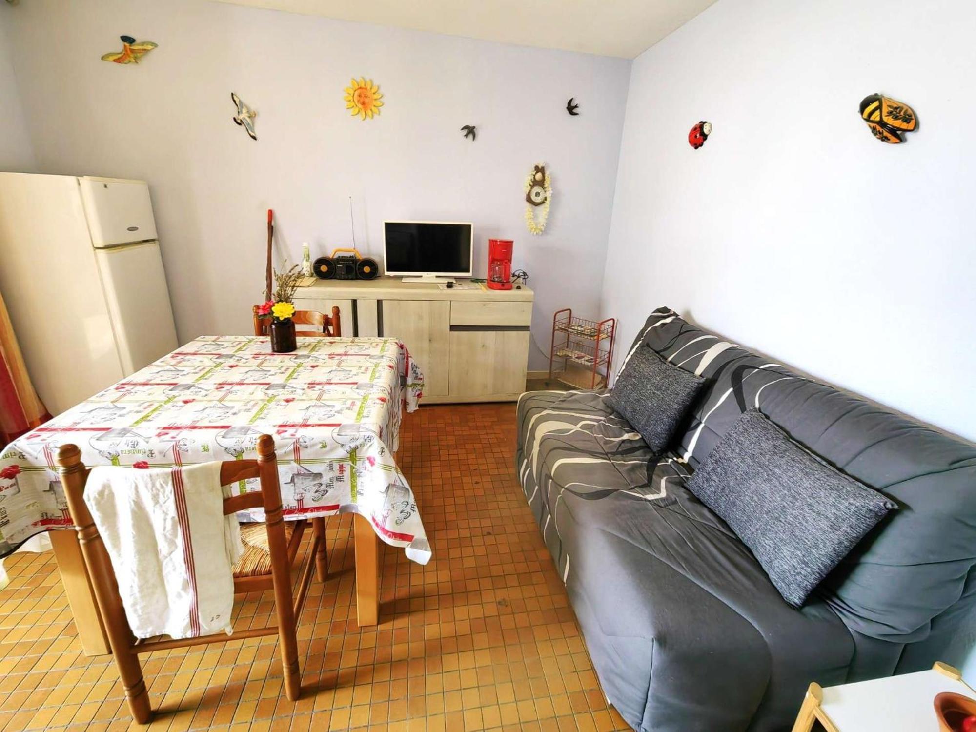 Cap D'agde, 2 Pièces, 4 Personnes - Fr-1-607-89 Agde